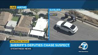 1 suspect in custody after driver abandons car, runs through residential area in Montebello