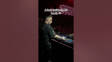 “All DJ’s do is press the play button” #shorts #dj #tour #touring #electronicmusic