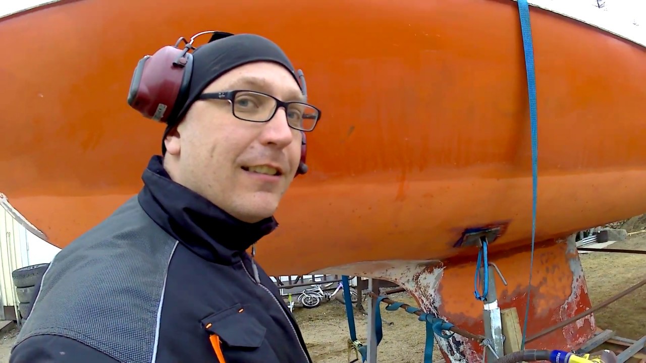 Prepare to paint. Hole under Aventura. Ep6 Sailing Finnish lake