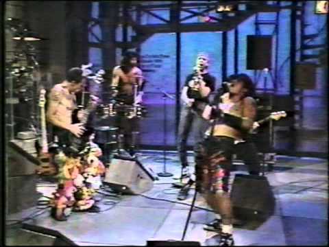 RHCP perform Higher Ground on David Letterman Show