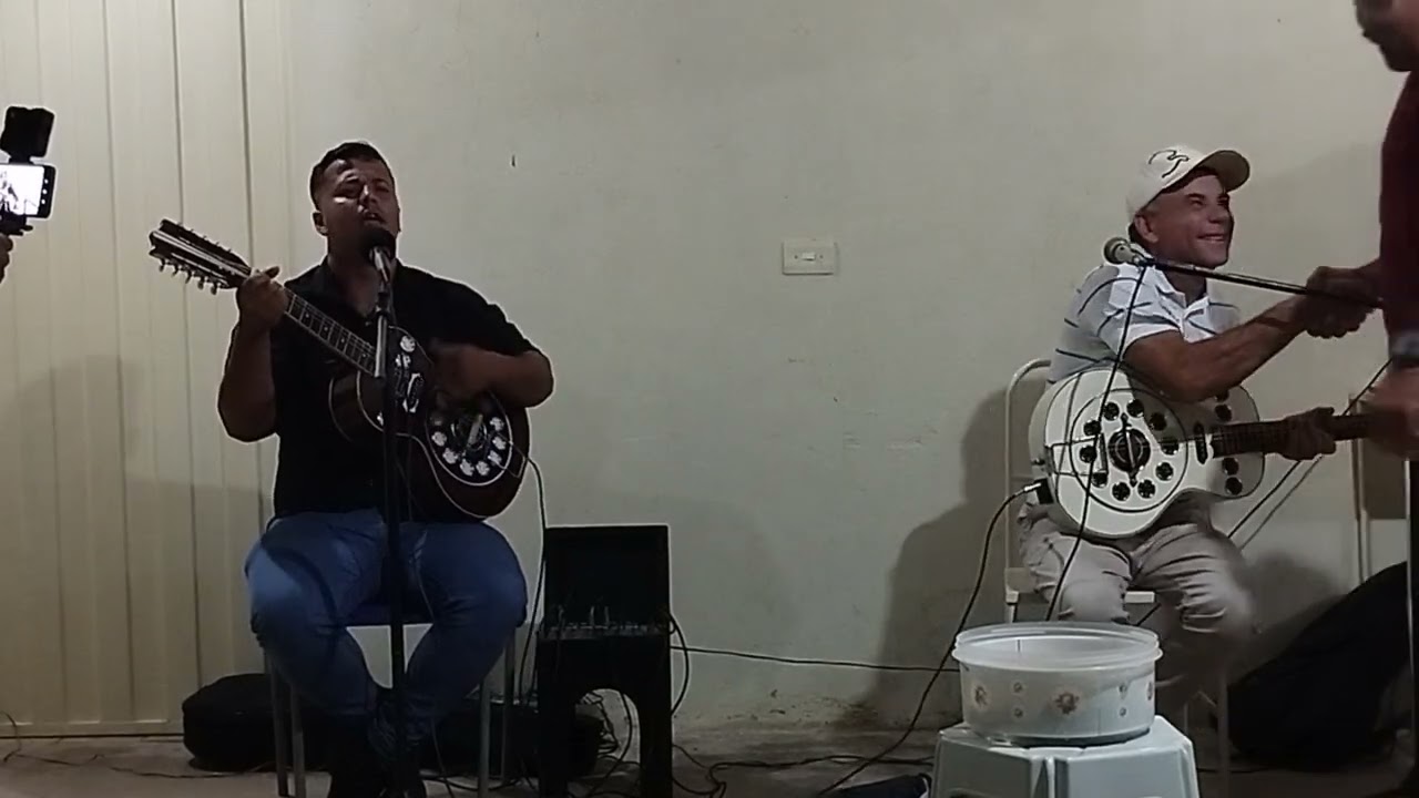 ASSISTA AI OS POETAS .