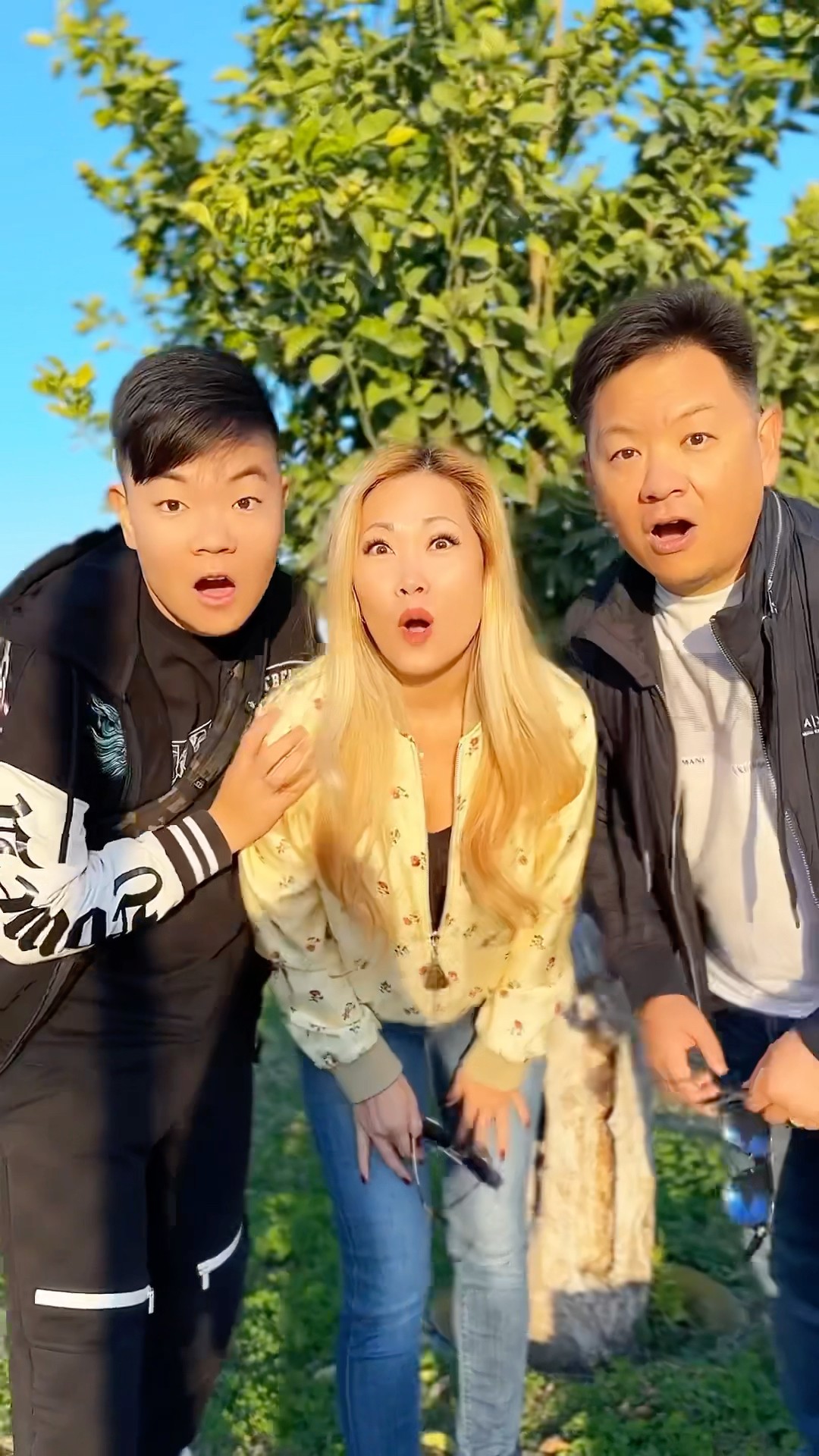 Make friends with a monster ? Thanks for 40 million ?? LeoNata family #shorts