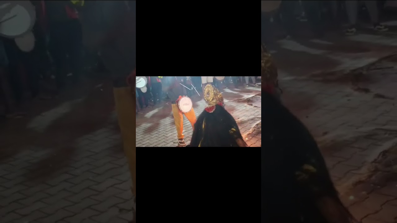 Hi friends idhu Namma area Navratri first day puje Noddy like muddy Sher comment subscribe Madi 🙏🙏🌹🌹