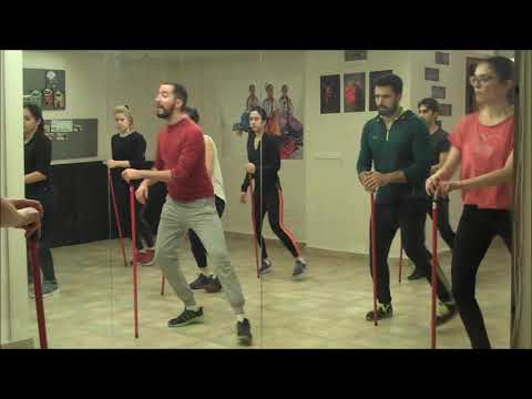 Video: Latin Amerika Dansları Nasıl Dans Edilir