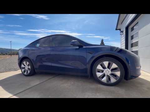 Tesla owner tracks stolen car from more than an hour away