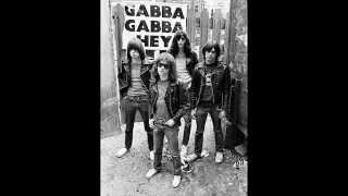 The Ramones - Rock &#39;N&#39; Roll High School