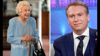 She Watches Your Feet Ex-Royal Butler Reveals Queens Dancing Habits