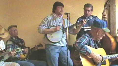 Spoonman Dan Sings "Mountain Dew" at  Tarkington's...