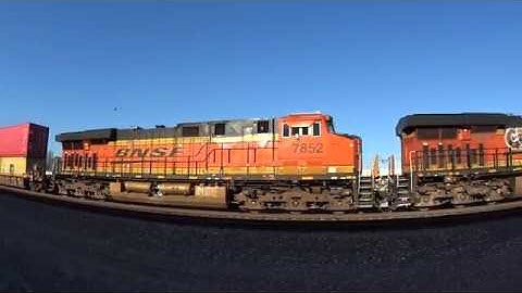 Long BNSF intermodal with DPU