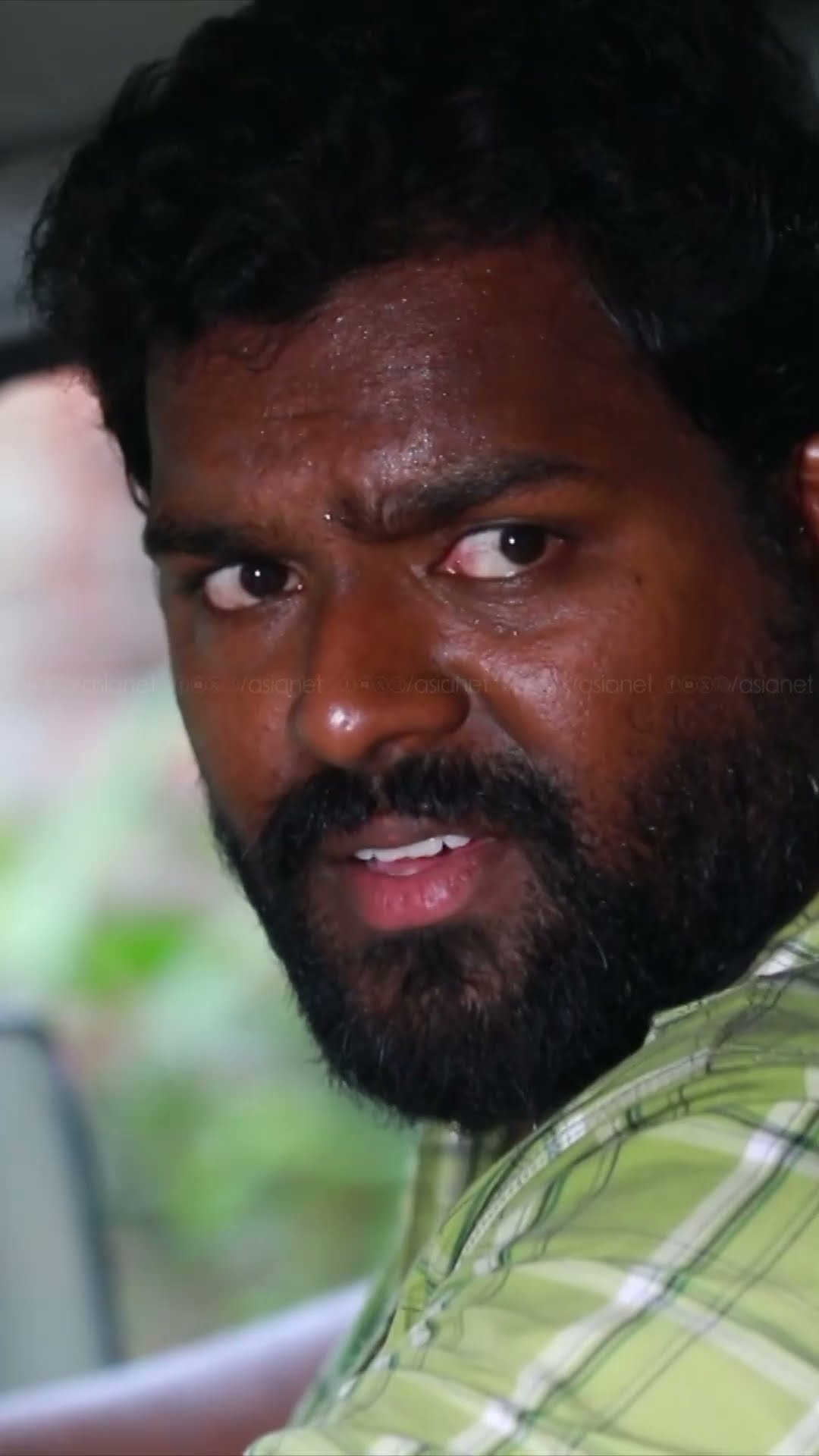 #AmmaManassu ചന്ദ്രികയെ ഭീഷണിപ്പെടുത്തി മഹേഷ്