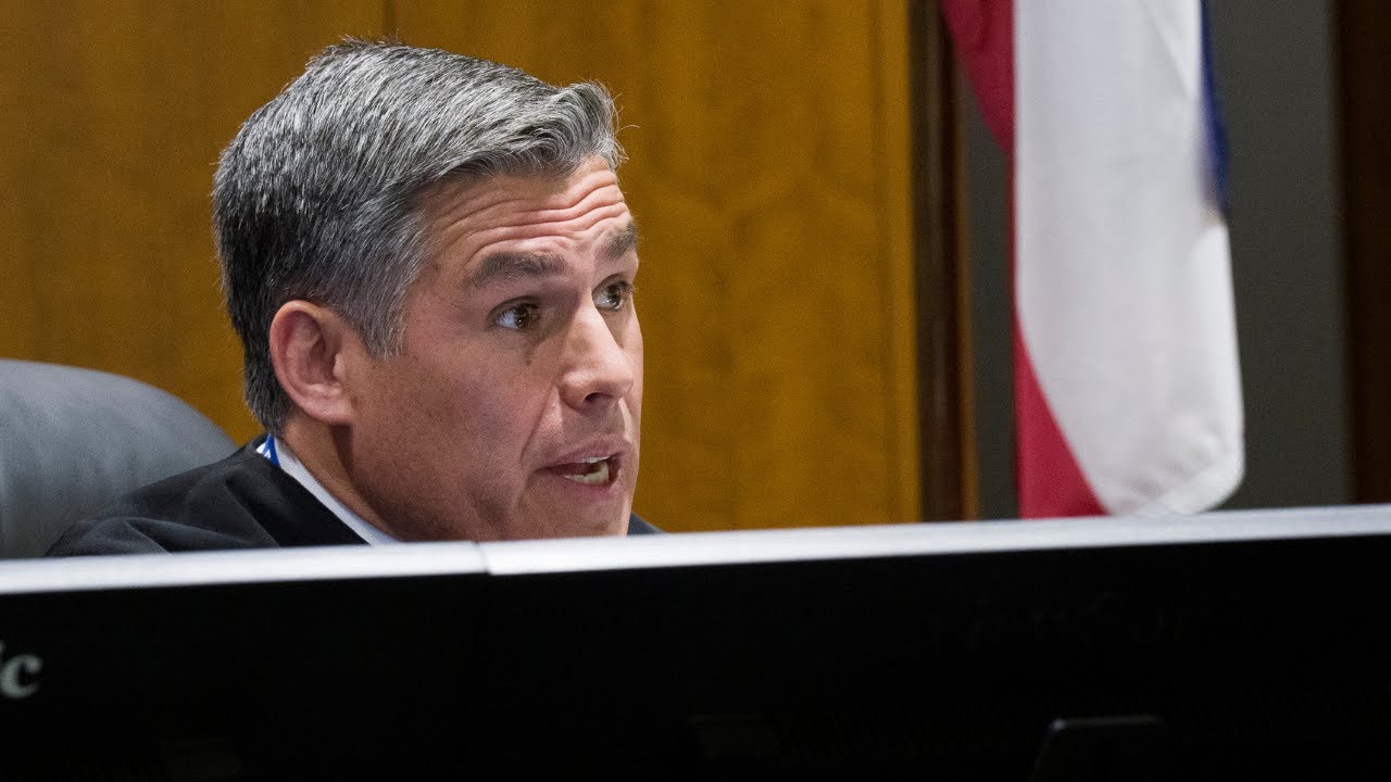 What happens if judge removes prosecution from Robinson case?