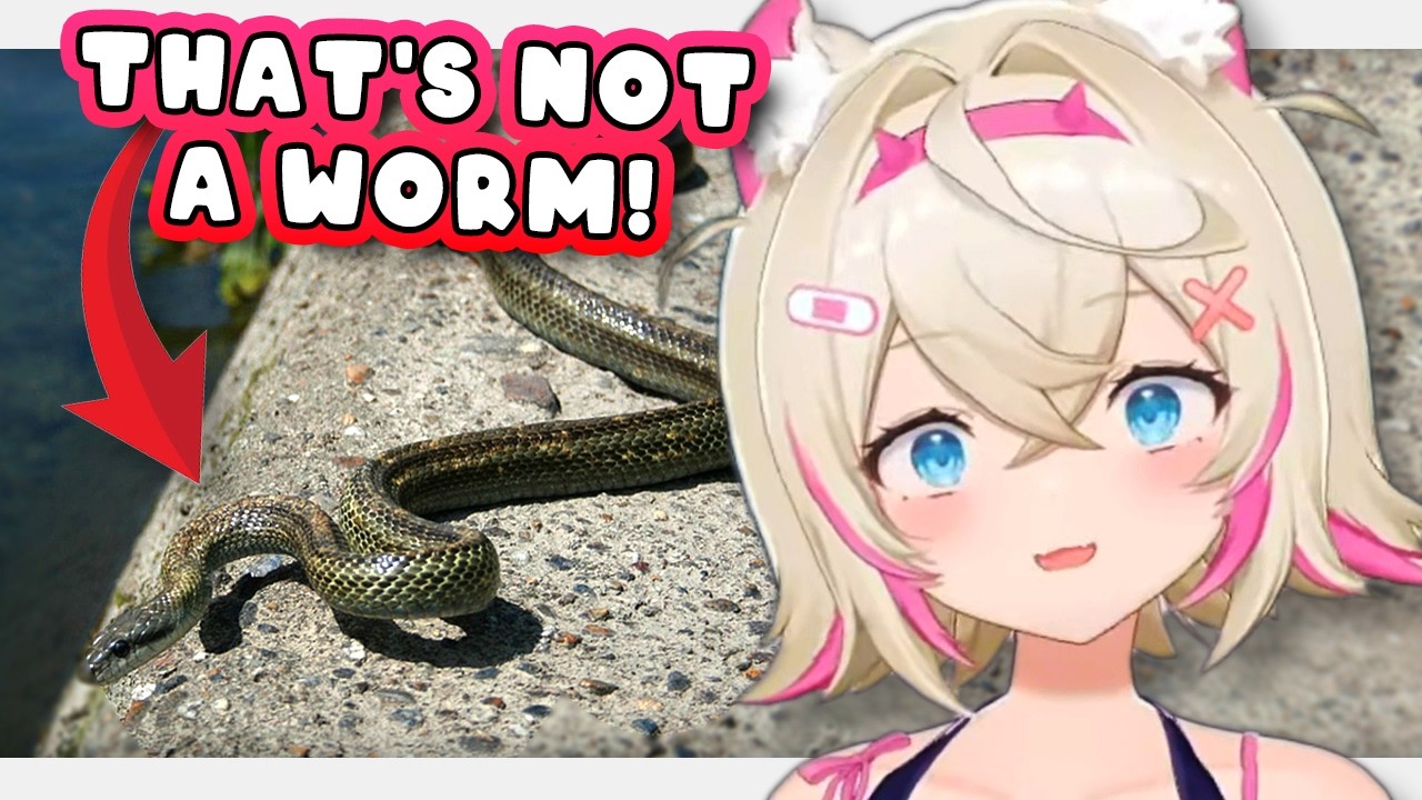Mococo wanted dead bugs, but found something different... 🐍