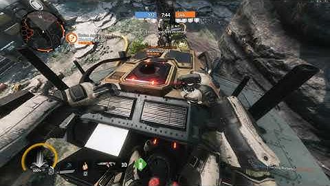 Titanfall 2, Pilot vs Titan
