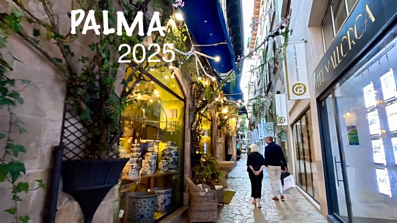 Palma, Mallorca, Spain/ Walking Tour 4K UHD/ Winter 2025