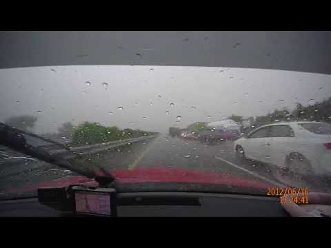 中山高大林嘉義段南下連環大車禍