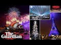 New Year’s Eve 2021: fireworks and light displays welcome the new year