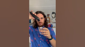 CLEAN your electric razor? #shorts