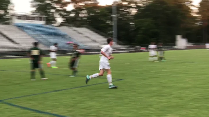 Soccer: Tim Anglim gets behind the Charger defense