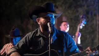 Carin Leon - Estas Que Te Pelas (Live vol.2)