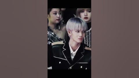 The way jk look at lisa💗 #lisa #jungkook #liskook #bts #blackpink #shorts