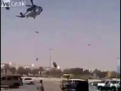 لحظة رمي جثمان الشيخ نمر النمر من الطائرة الى ذويه شبكة عراق الخير
