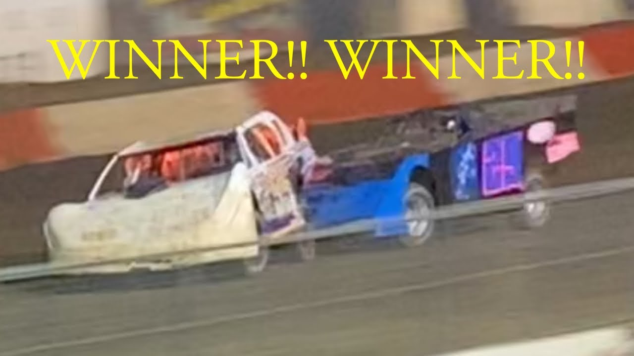 Perris Auto Speedway Sprint car/Super stock season opener - YouTube