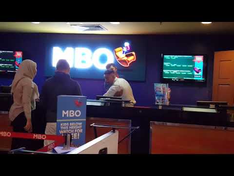 MBO cinema manager scolding customer in customer