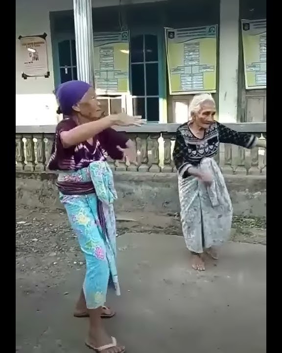 Story WA lucu😋 senam sehat ala emak2😂😂