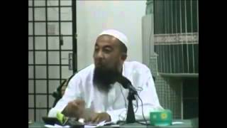 USTAZ AZHAR IDRUS - Hukum Gantung Ayat AL Quran di Dinding