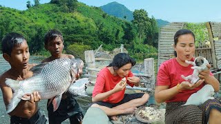 survival in the rainforest-found crocodileig fishes for cook with baby corn &amp; eat with twos boy