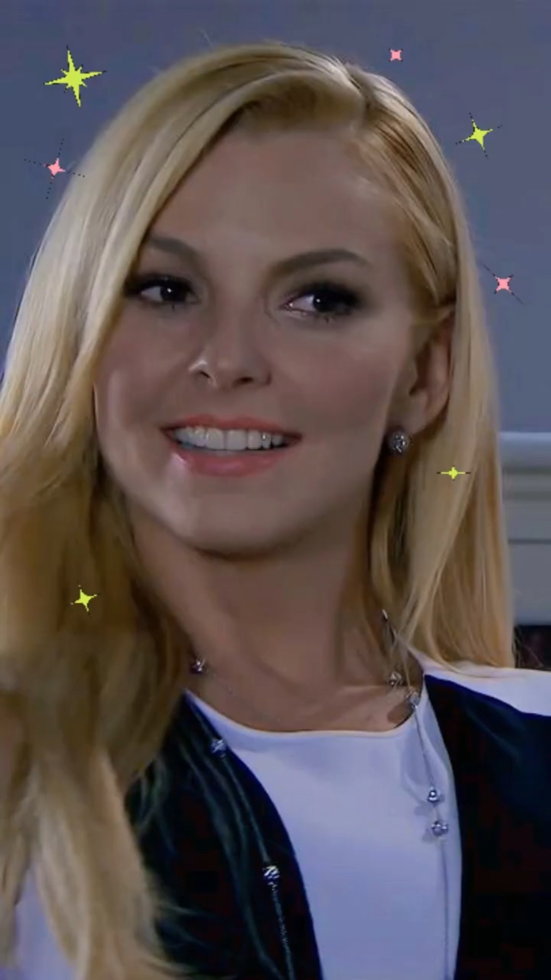 Cuando decides cambiar de look ?? #hastaelfindelmundo #tlnovelas
