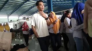 video seru suasana karyawan pabrik garment pulang kerja