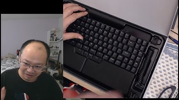 Ep704 Ultimate Hacking Keyboard 80 unboxing