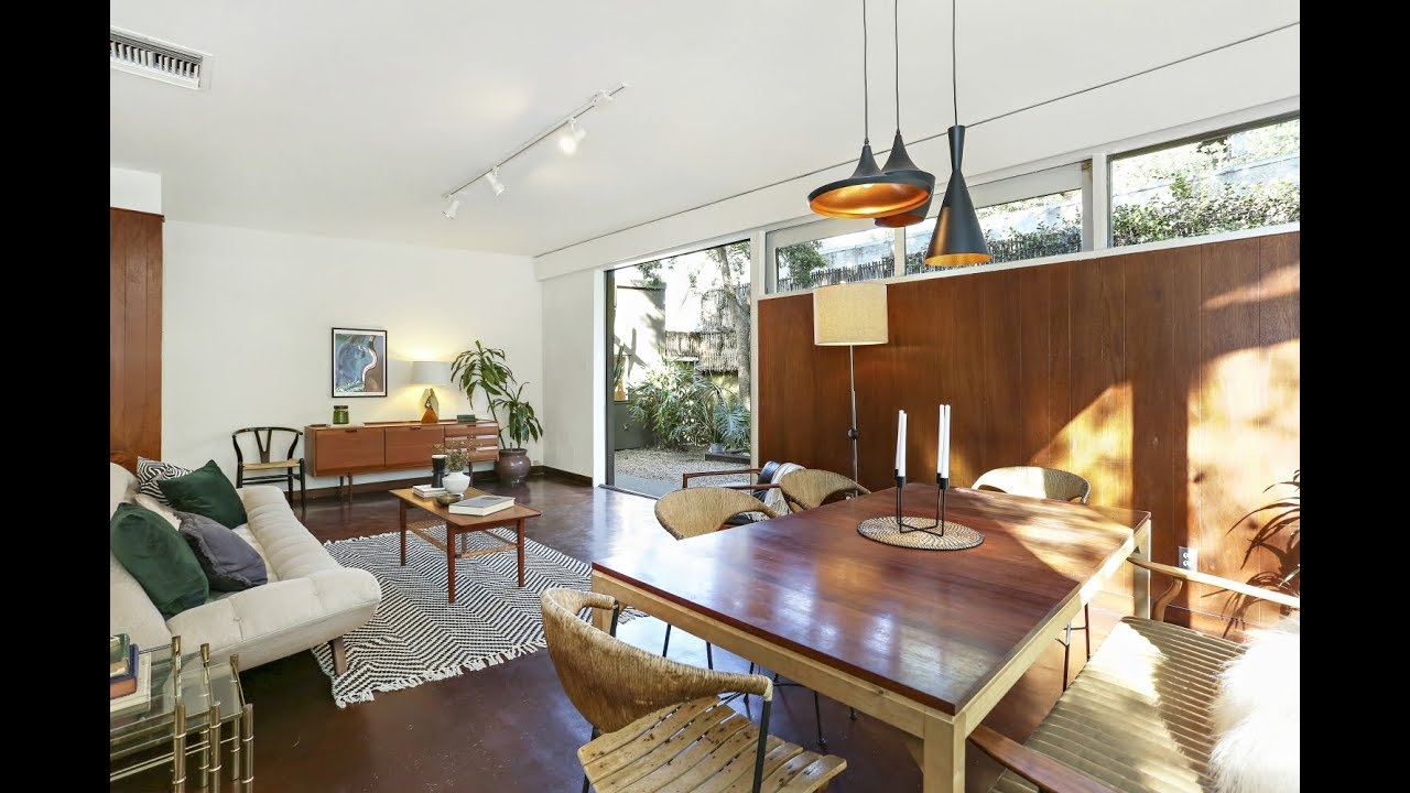 875 Terrace 49 Los Angeles, CA 90042