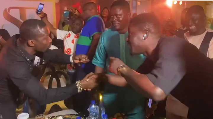 Alao MAKAIKA greet KUNLE AFOD and niyi Johnson