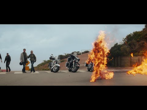 Terminator 5 Kyle Y Sarah Escapan De John Connor T 3000 1080p HD 