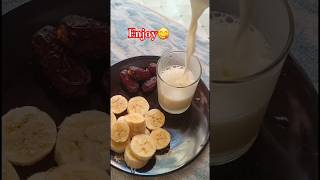 Healthy Banana & Dates with Milk 🥛🍌 Easy Breakfast Idea #Shorts