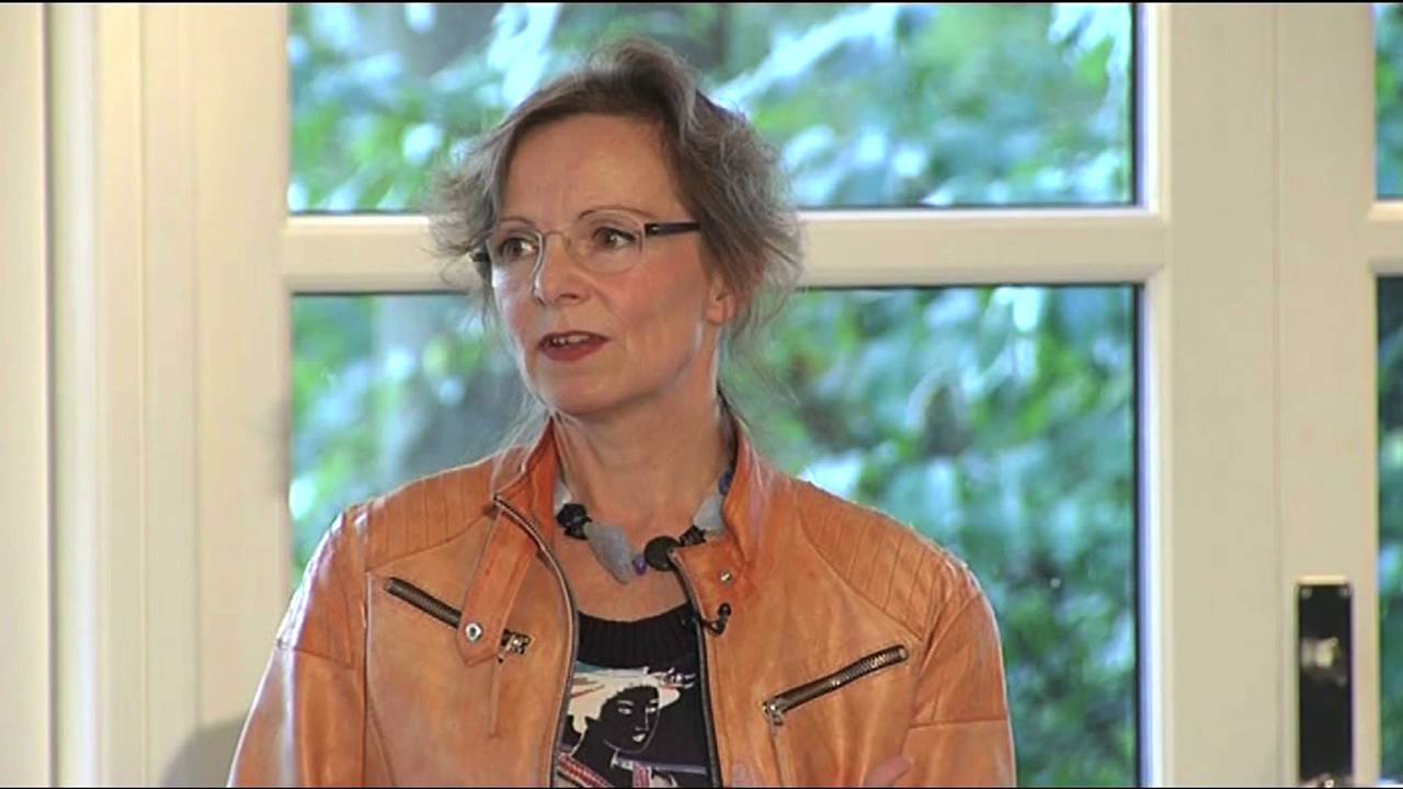 Близко к сердцу: Как жить, если вы слишком чувствительный человек - YouTube