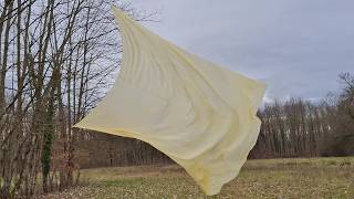 Download Lagu Yellow silk blowing in the wind MP3