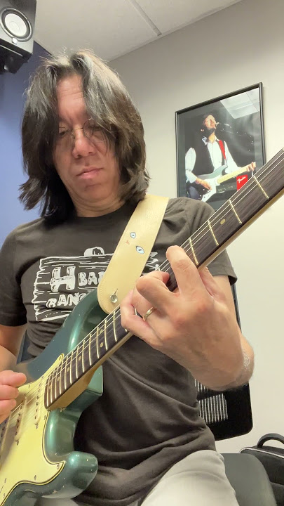 Every Church Guitarist in 10 second #church #gospel #guitar #tomofujita #reverb #chords #triads #002