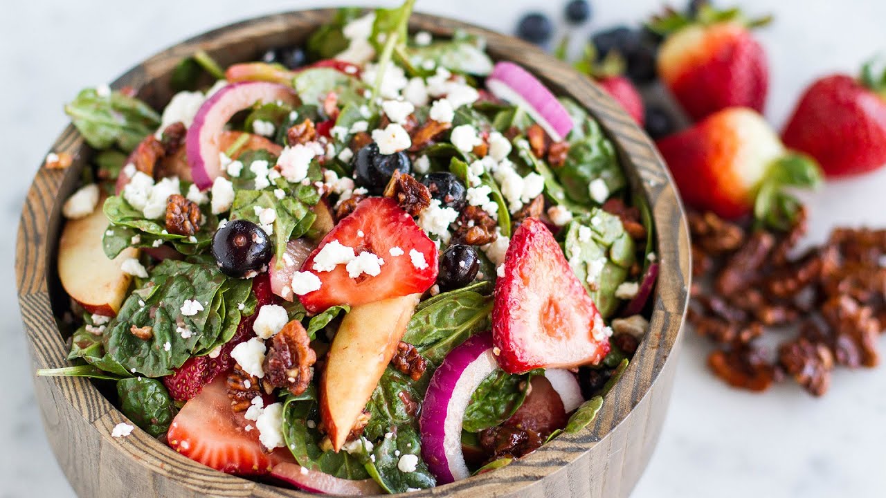 Mixed Berry Spinach Salad With Strawberry Balsamic Vinaigrette Dressing | Tasty