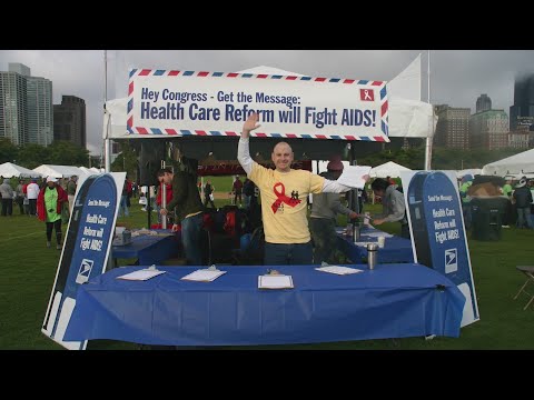 John Peller leads final AIDS Run & Walk before leaving AIDS Foundation of Chicago after 21 years