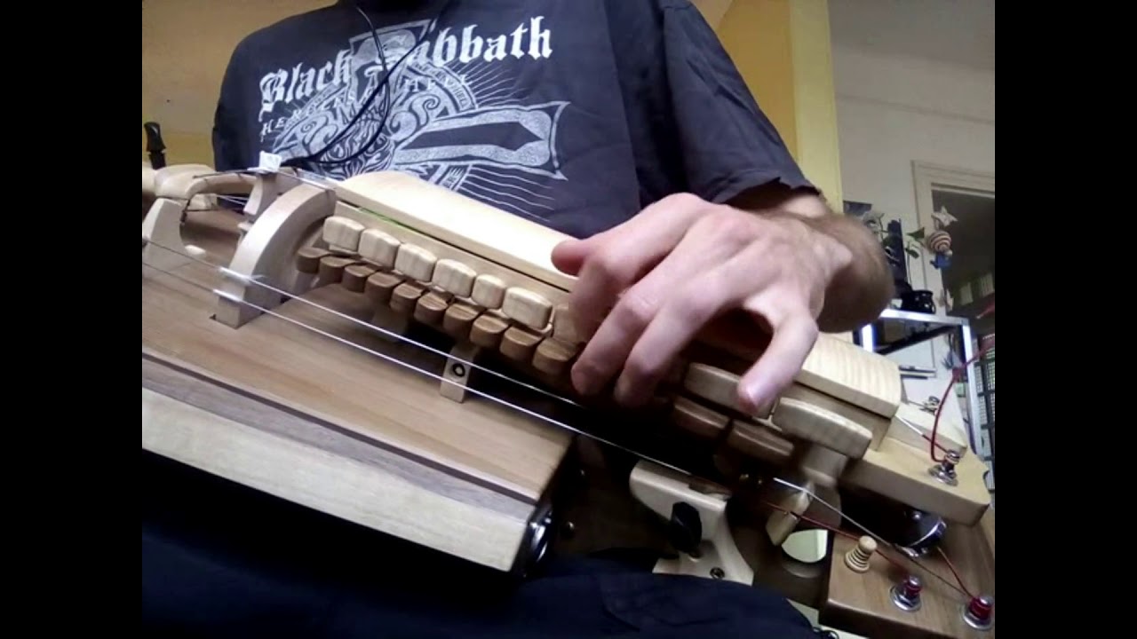 Le papillon, vielle à roue seule (Bourrée 3 temps)