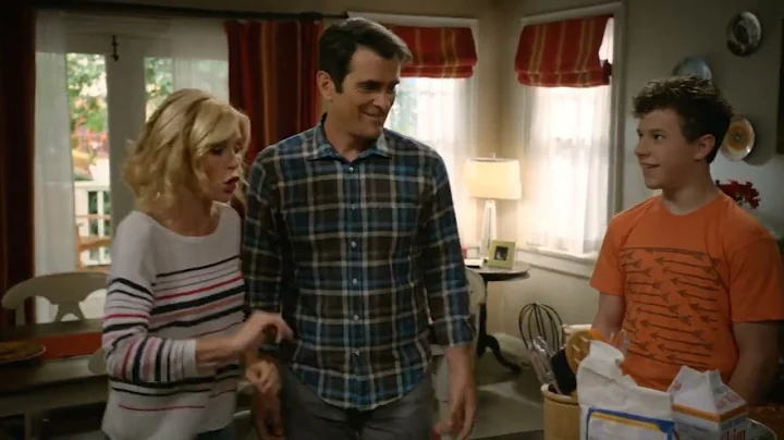 Modern Family : Best of Alex Dunphy. S6|E01