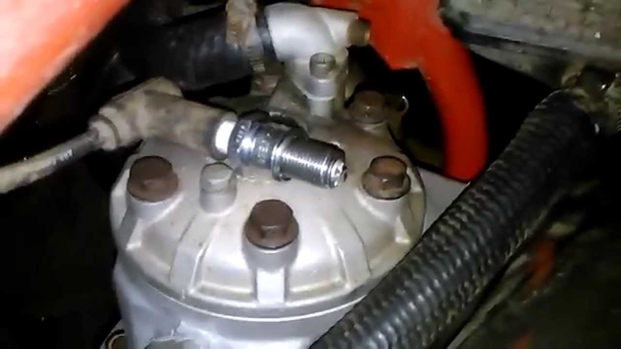 How to check if your getting a spark on the spark plug on a 2 stroke