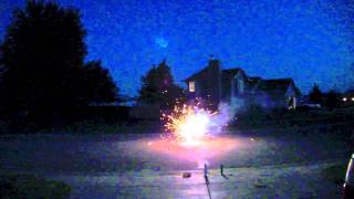 Wichita Kansas Neighborhood Fireworks Show 2011 (NEW)