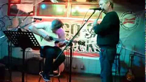 Jude Farley and Rob Livingston playing landslide a...