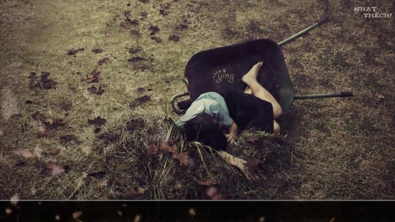 Phai Dấu Cuộc Tình Lyric & Kara
