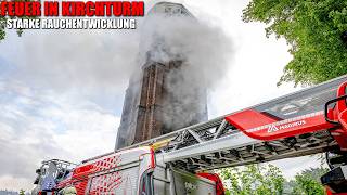 [AUSGEDEHNTER BRAND IN KIRCHTURM!] - Größere Mengen Unrat brannten - Starke Rauchentwicklung - Essen