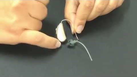Cleaning Receiver in the Canal (RIC) Hearing aids